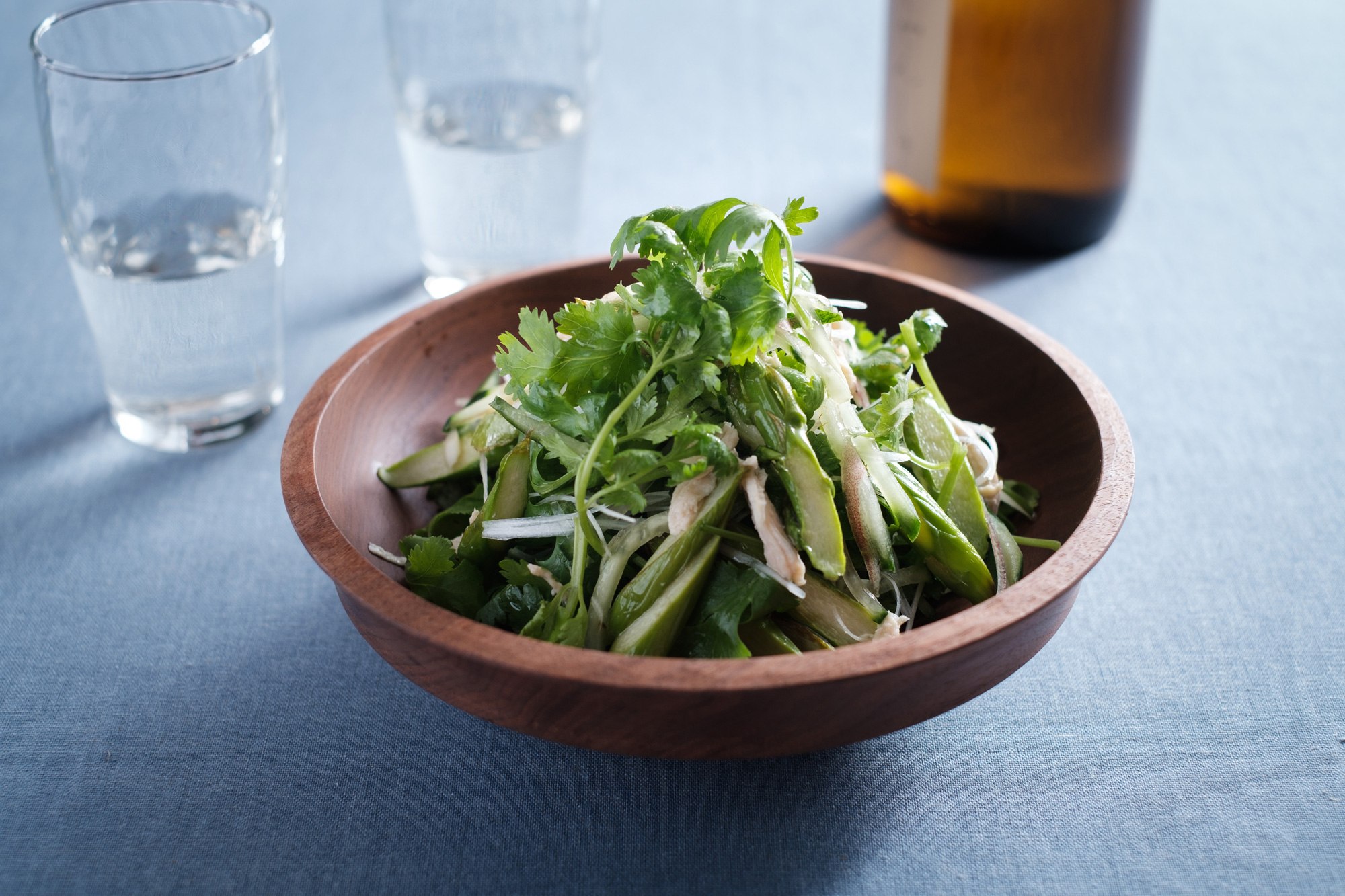 Green Ethnic Salad with Kawamata Shamo and Coriander