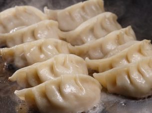 ちょい呑み　まる大本舗　本店