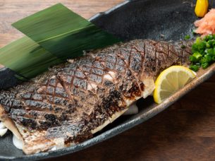 日本酒と郷土料理酒場 楽