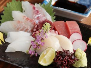 日本酒バル 助 (TASUKE)