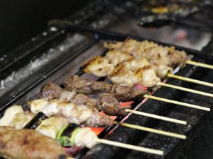 とりなす